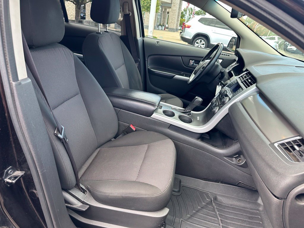 Used 2013 Ford Edge SEL AWD/4WD image 30