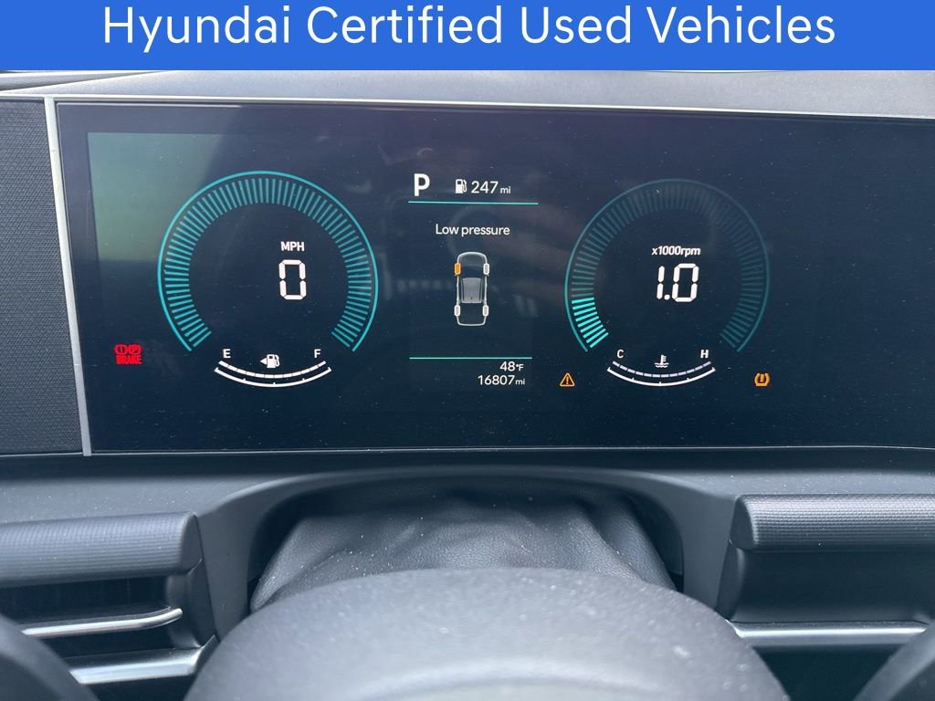 Certified 2025 Hyundai Santa Cruz SE image 24