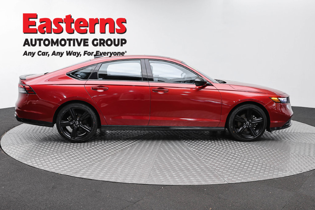 Used 2024 Honda Accord Sport image 6