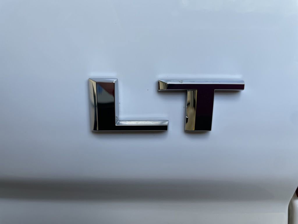 Used 2025 Chevrolet Silverado 2500 LT image 8