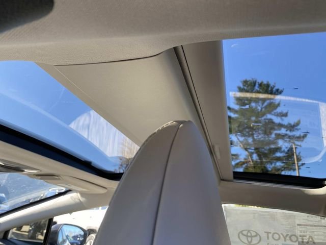 New 2026 Toyota Prius Limited AWD/4WD image 8