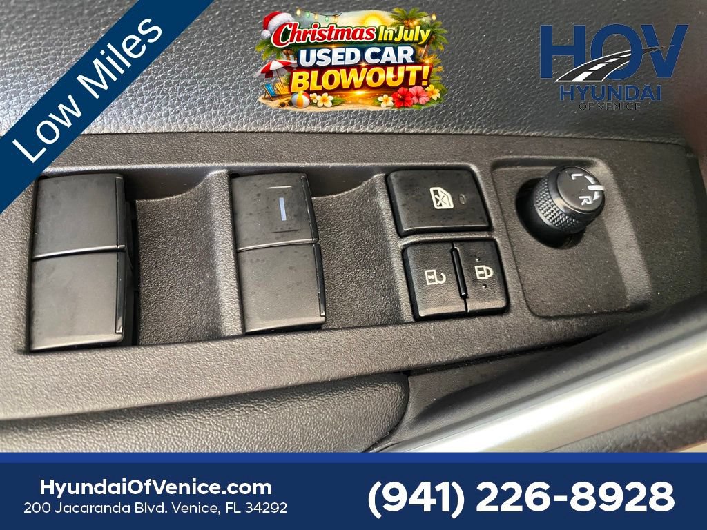 Used 2024 Toyota Corolla Cross LE w/ Moonroof Package FWD image 22