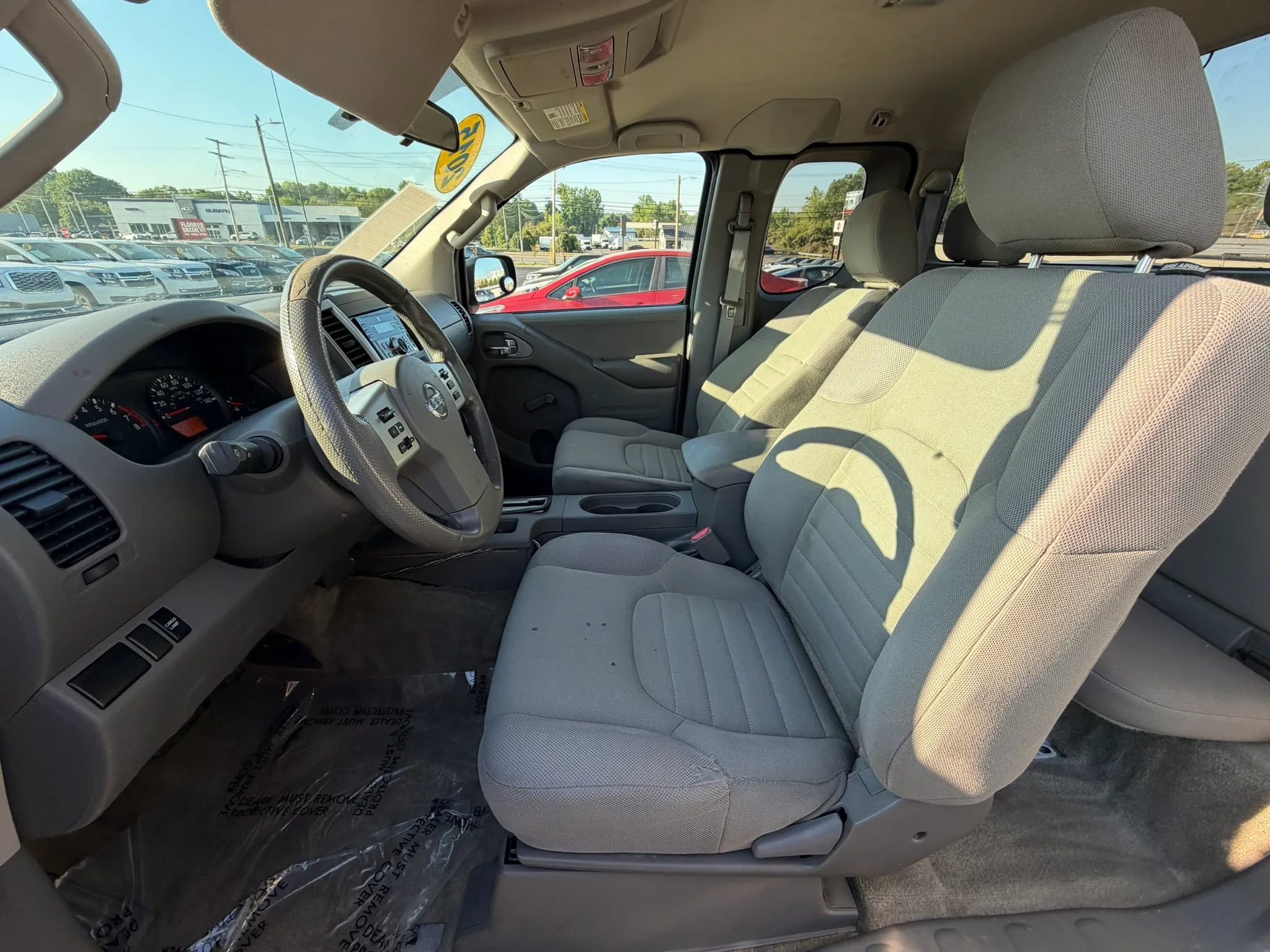 Used 2015 Nissan Frontier S RWD image 13