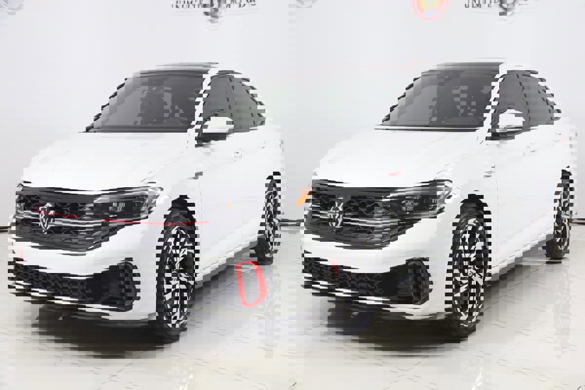 Used 2024 Volkswagen Jetta GLI Autobahn image 5