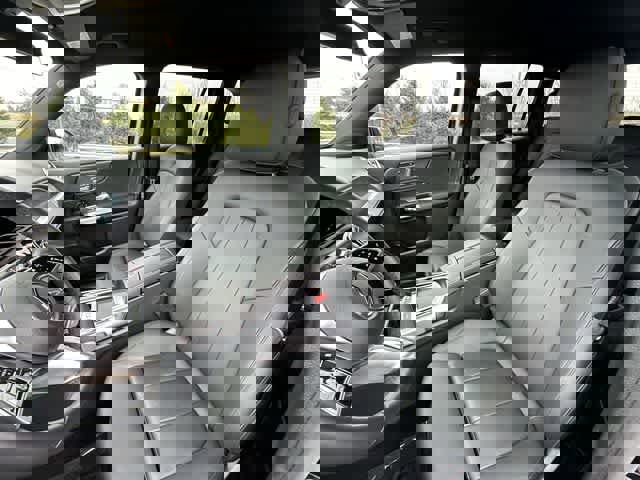 Used 2024 Mercedes-Benz GLB 250 4MATIC image 16