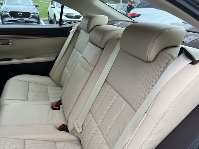 Used 2017 Lexus ES 350 w/ Luxury Package image 20