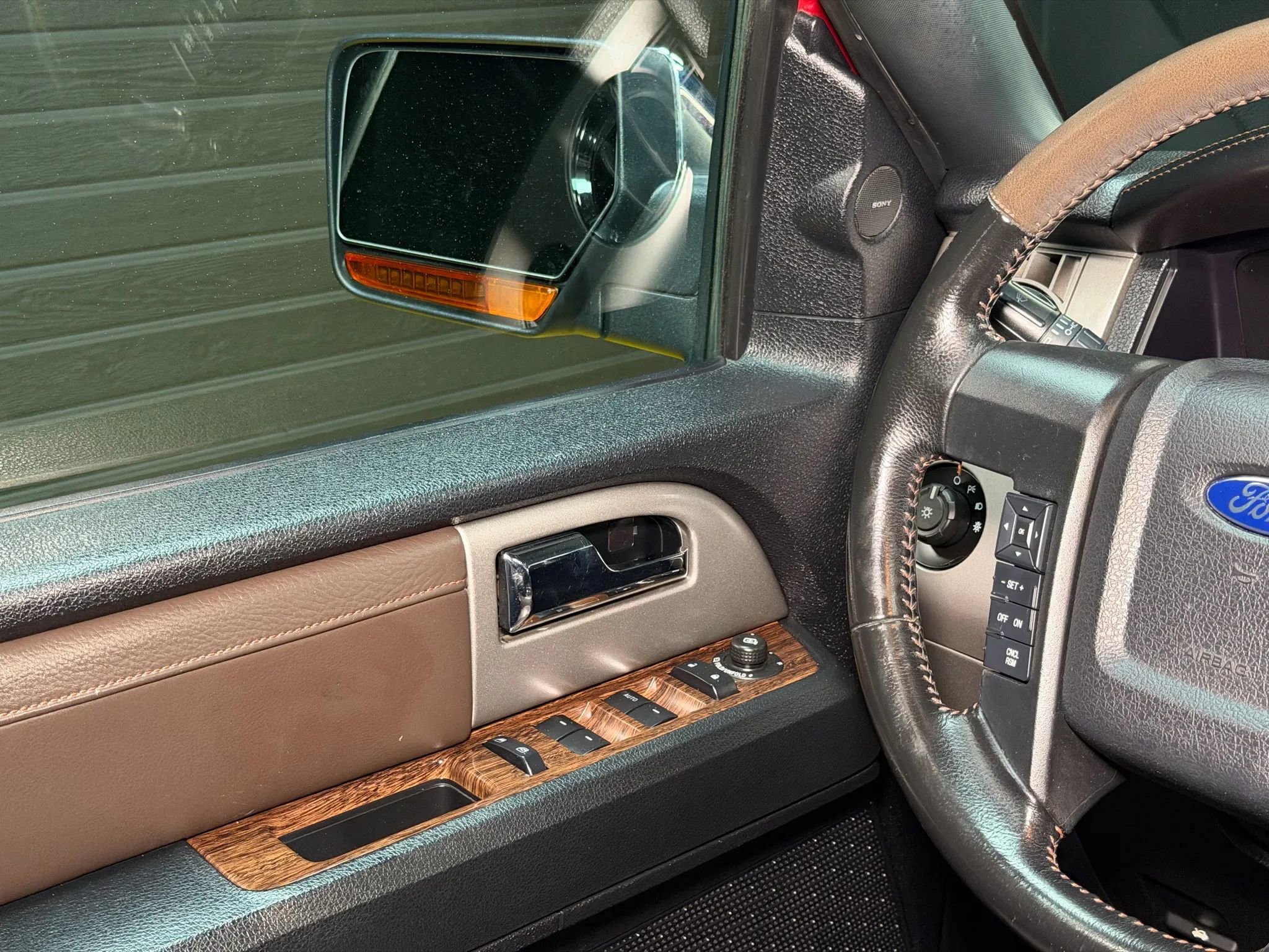 Used 2016 Ford Expedition EL King Ranch image 28