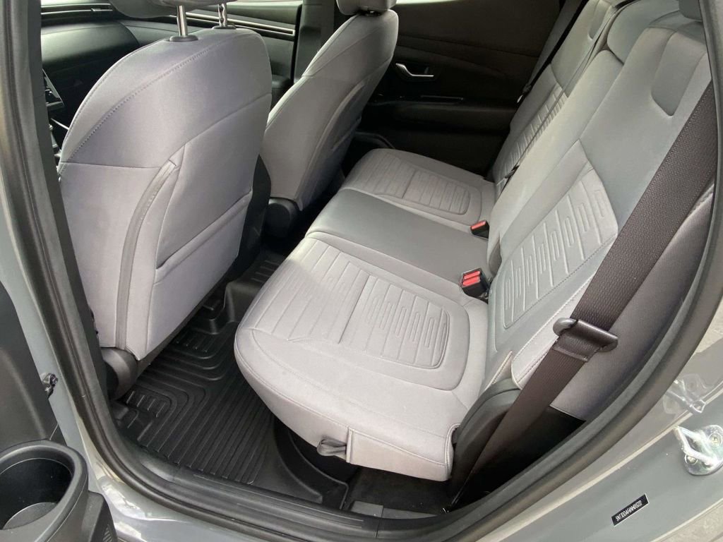 Used 2022 Hyundai Santa Cruz SEL Premium image 8