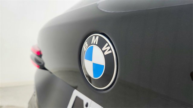 Used 2025 BMW X5 sDrive40i w/ M Sport Package image 17