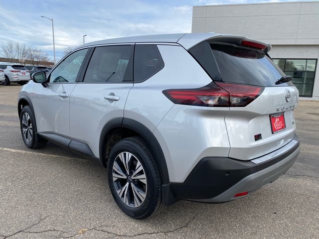 Certified 2023 Nissan Rogue SV image 3