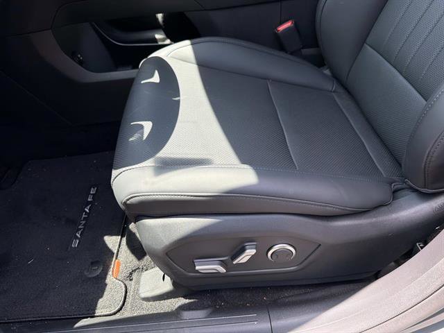Used 2026 Hyundai Santa Fe SEL FWD image 19