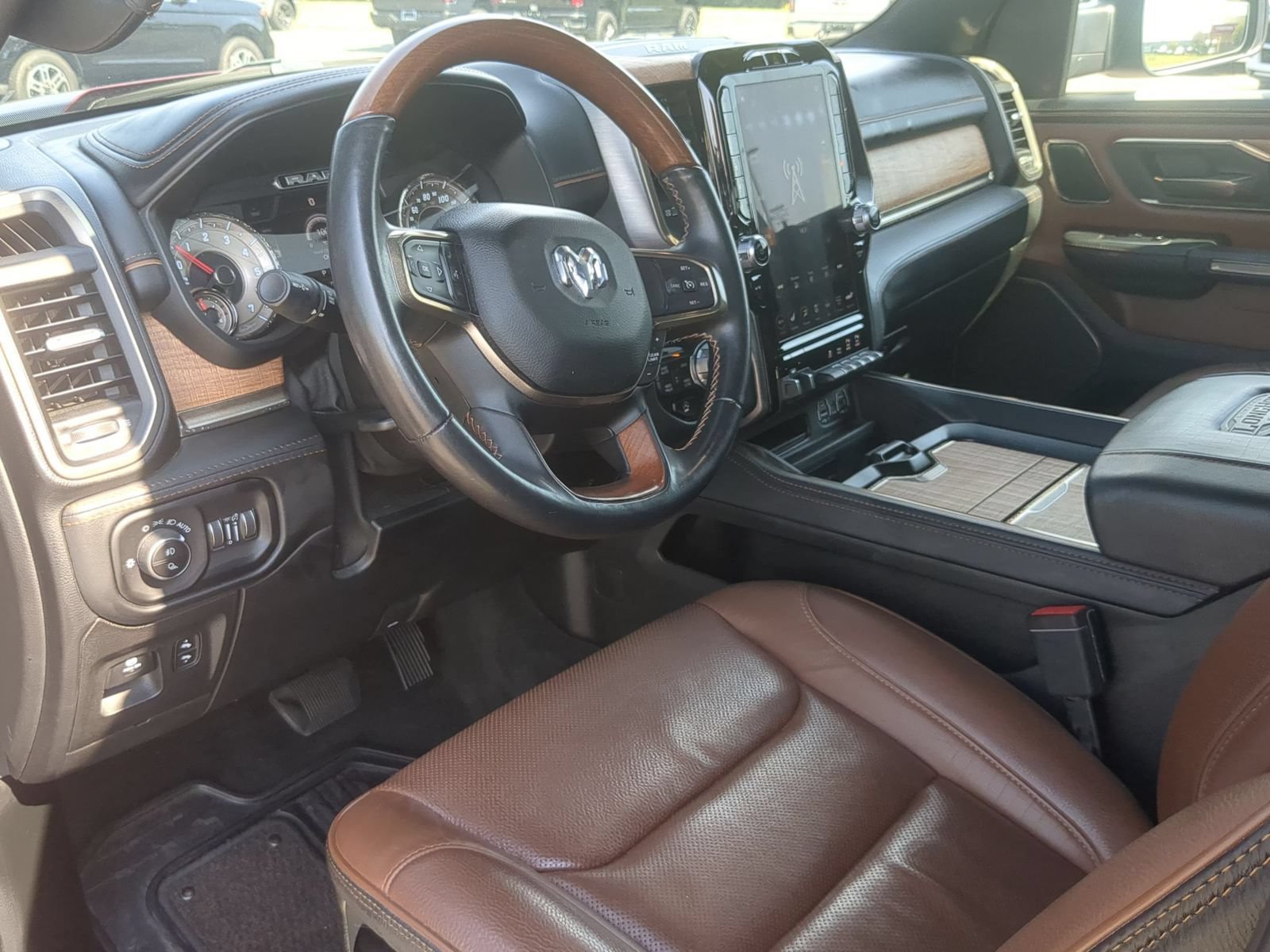 Used 2021 RAM 1500 Limited AWD/4WD image 15