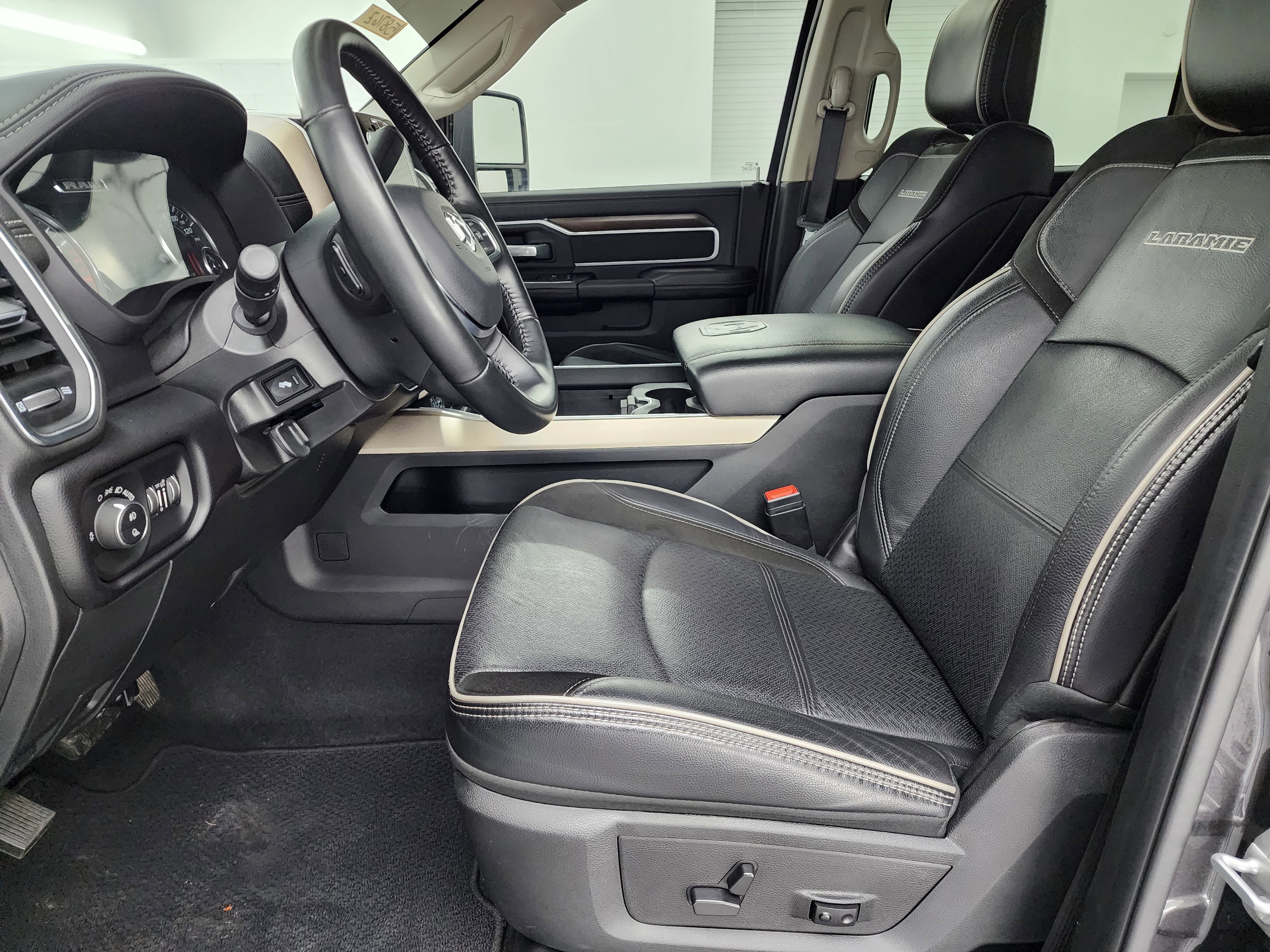 Used 2024 RAM 3500 Laramie w/ Safety Group image 8