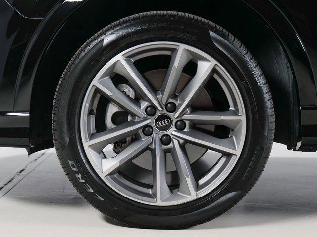 Certified 2023 Audi Q3 2.0T Premium Plus w/ Premium Plus Package AWD/4WD image 32