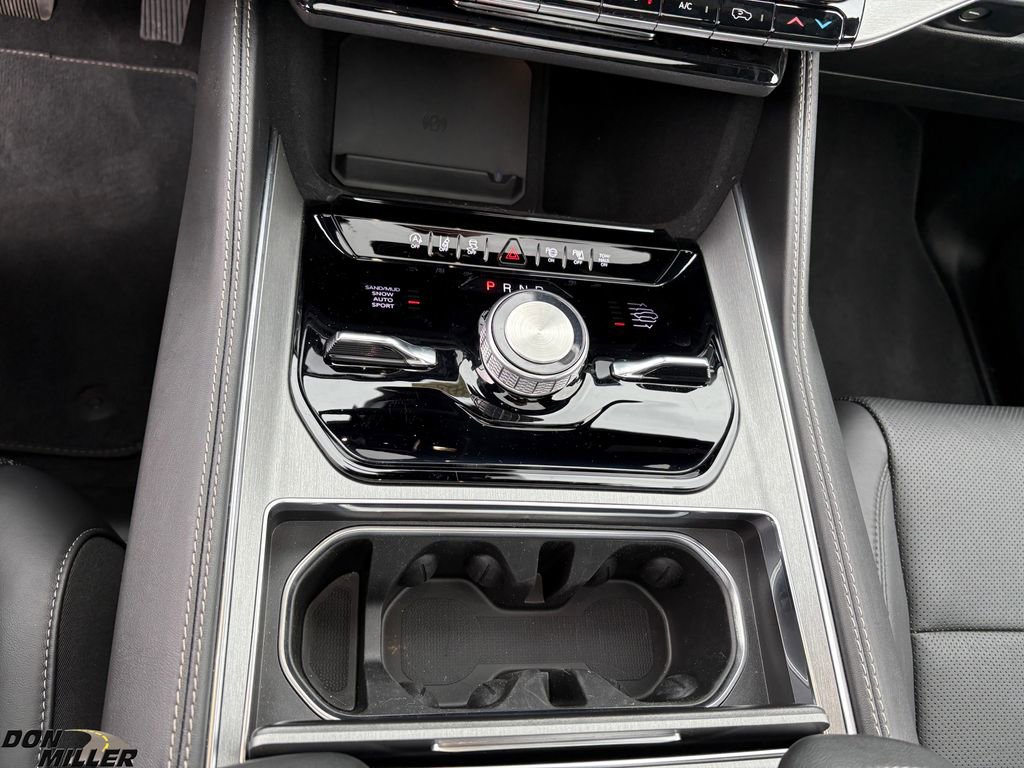 Used 2024 Jeep Wagoneer Series II w/ Convenience Group I image 22