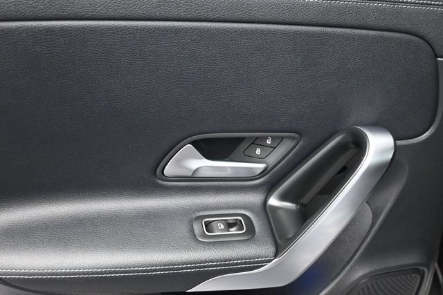 Used 2025 Mercedes-Benz CLA 250 4MATIC image 11