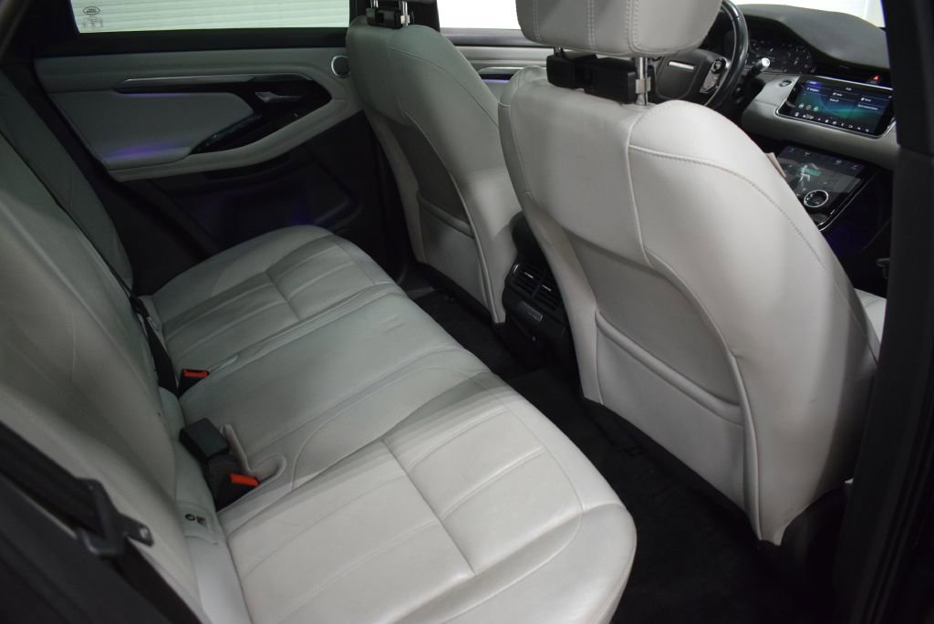 Used 2020 Land Rover Range Rover Evoque SE image 17