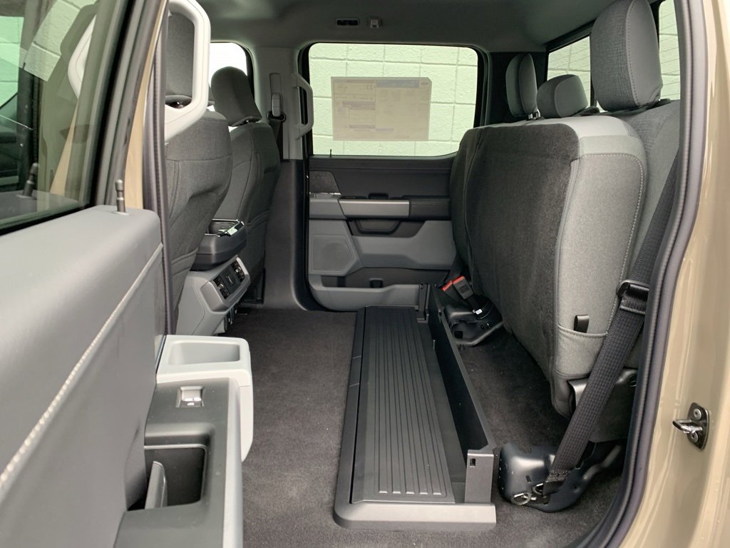 New 2025 Ford F150 XLT w/ Equipment Group 302A MID image 92