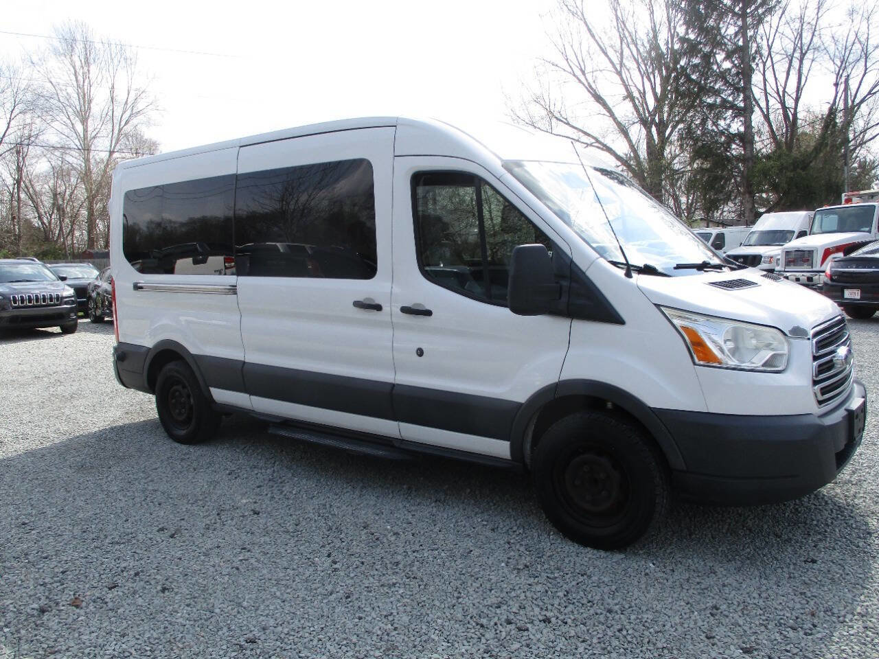 Used 2016 Ford Transit 350 XLT RWD image 6