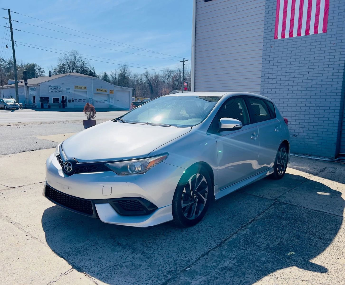 Used 2016 Scion iM image 1