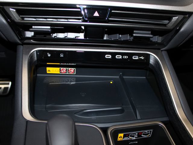 Used 2025 Lexus TX 500h AWD w/ Technology Package image 16