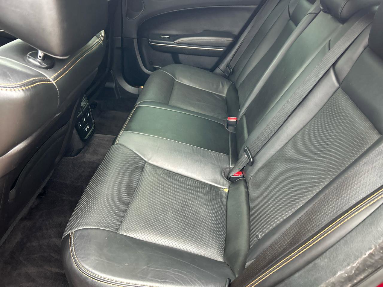 Used 2018 Chrysler 300 S w/ 300S Premium Group AWD/4WD image 19