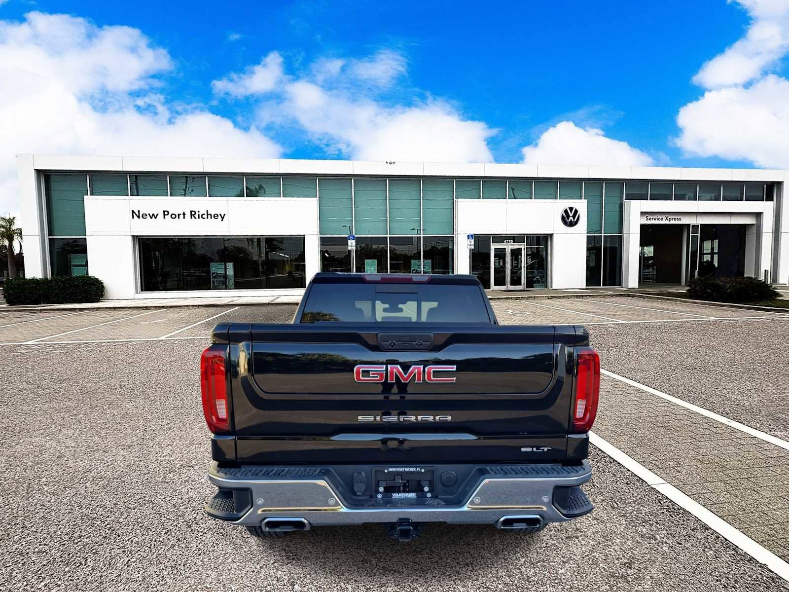 Used 2022 GMC Sierra 1500 SLT w/ SLT Premium Plus Package image 7