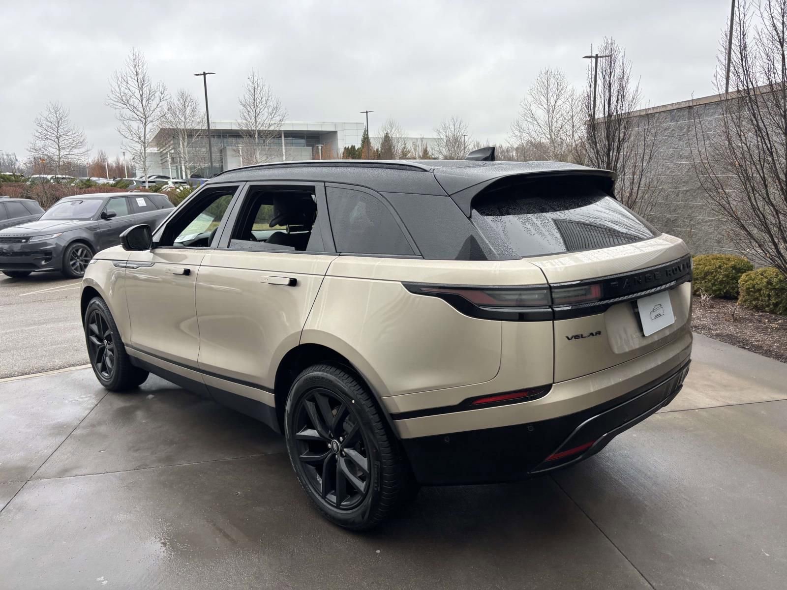 New 2026 Land Rover Range Rover Velar Dynamic SE image 7