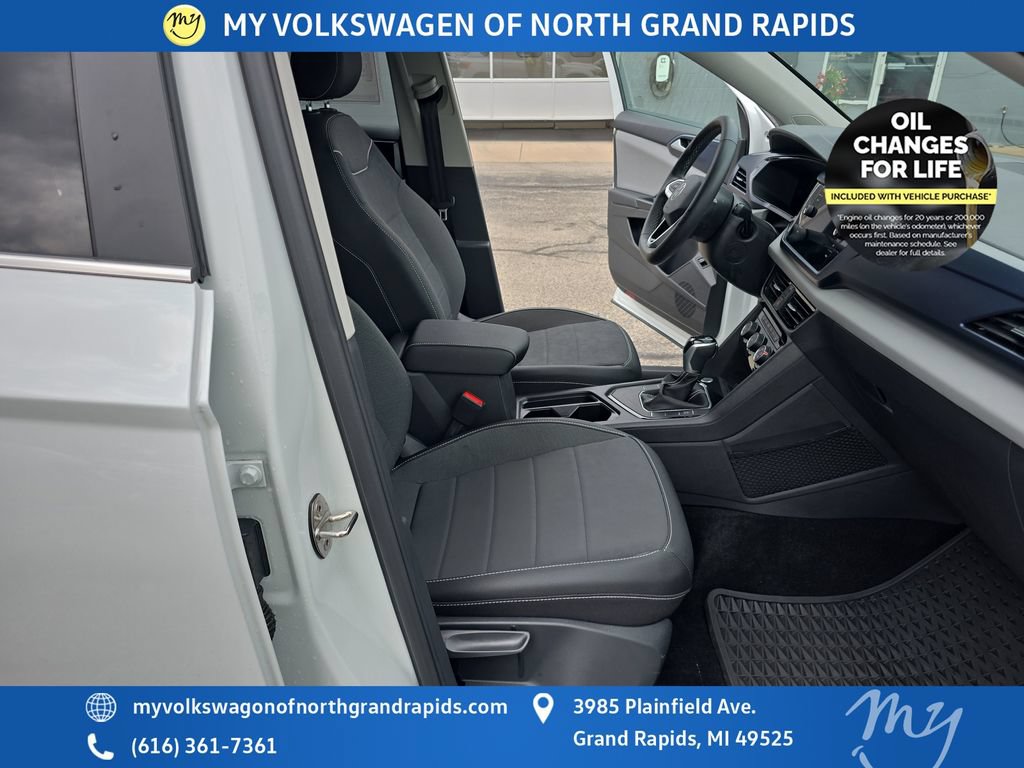 Used 2023 Volkswagen Taos SE FWD image 22