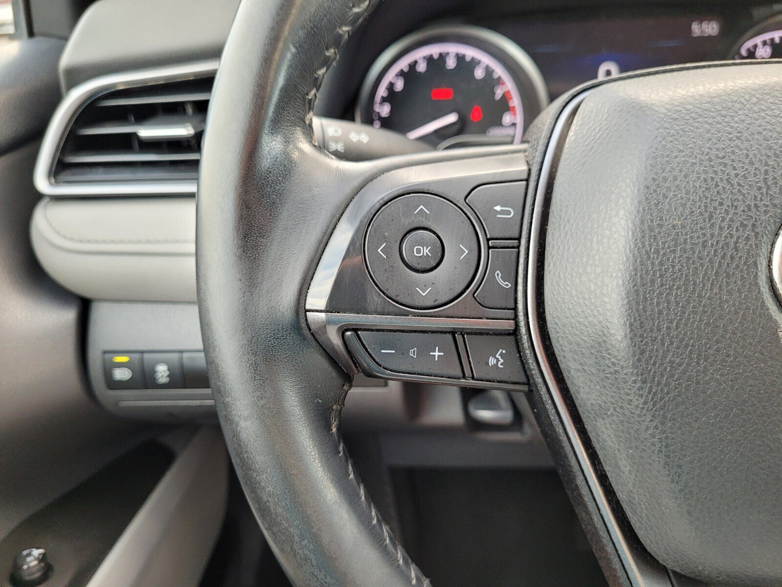 Certified 2024 Toyota Camry SE image 30