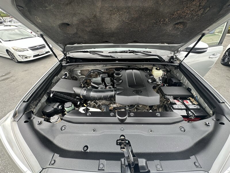 Used 2021 Toyota 4Runner SR5 Premium AWD/4WD image 27