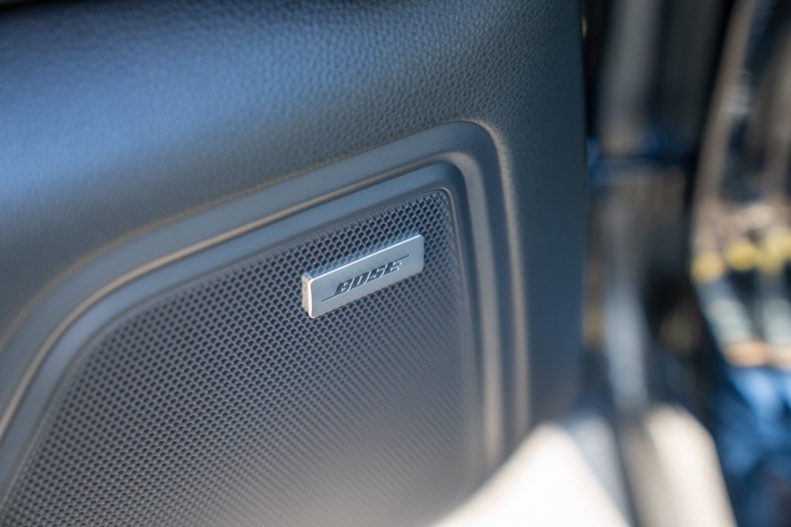 Certified 2024 Porsche Macan AWD/4WD image 13
