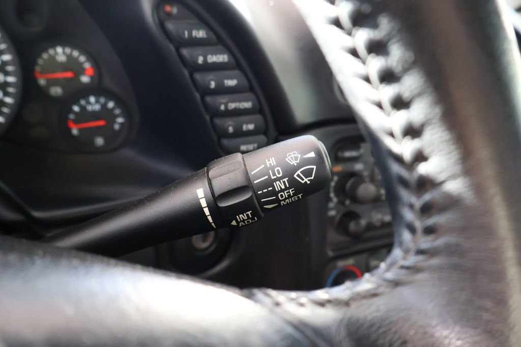 Used 2001 Chevrolet Corvette Convertible w/ Preferred Equipment Group2 image 21