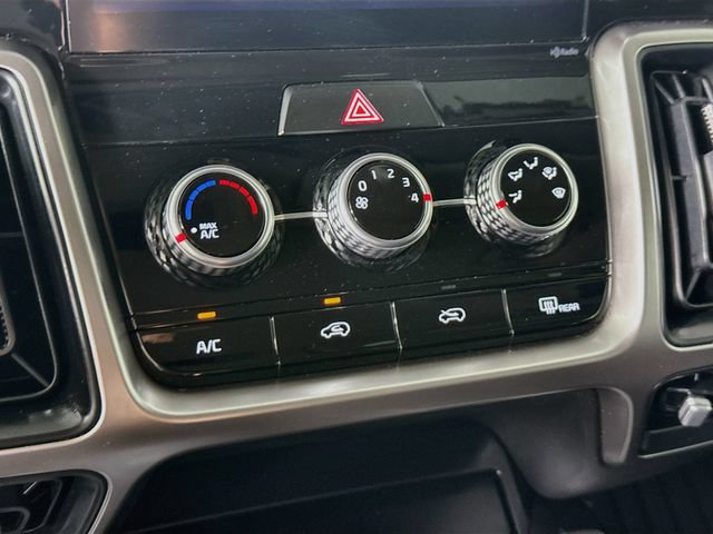 Used 2022 Kia Sorento LX FWD image 17