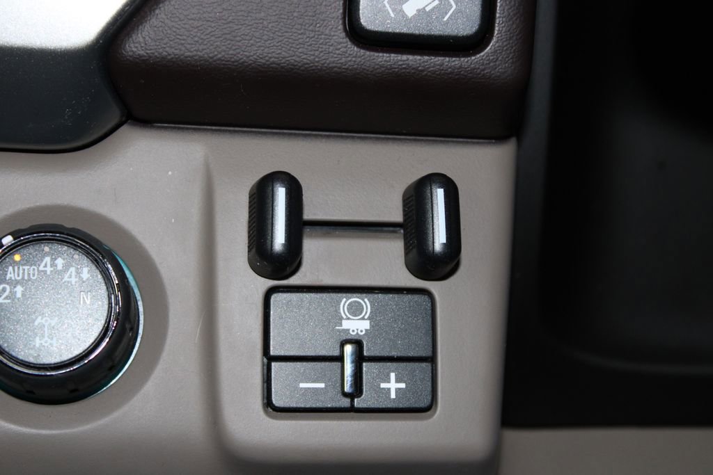 Used 2019 Chevrolet Suburban Premier w/ Max Trailering Package image 43