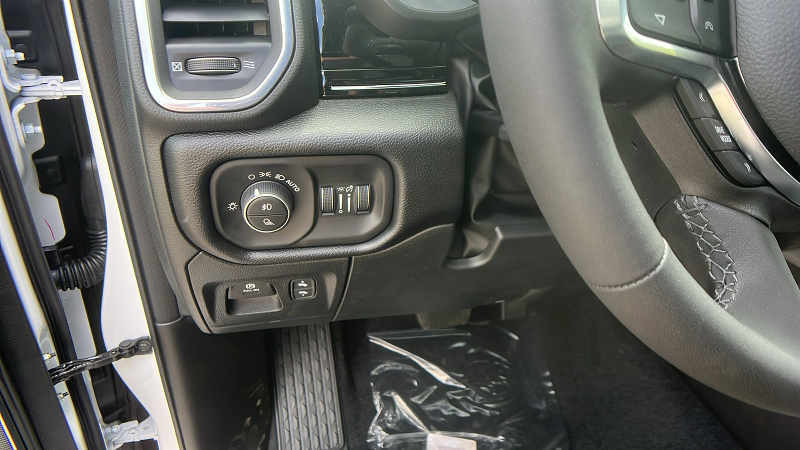 New 2026 RAM 1500 Laramie image 23