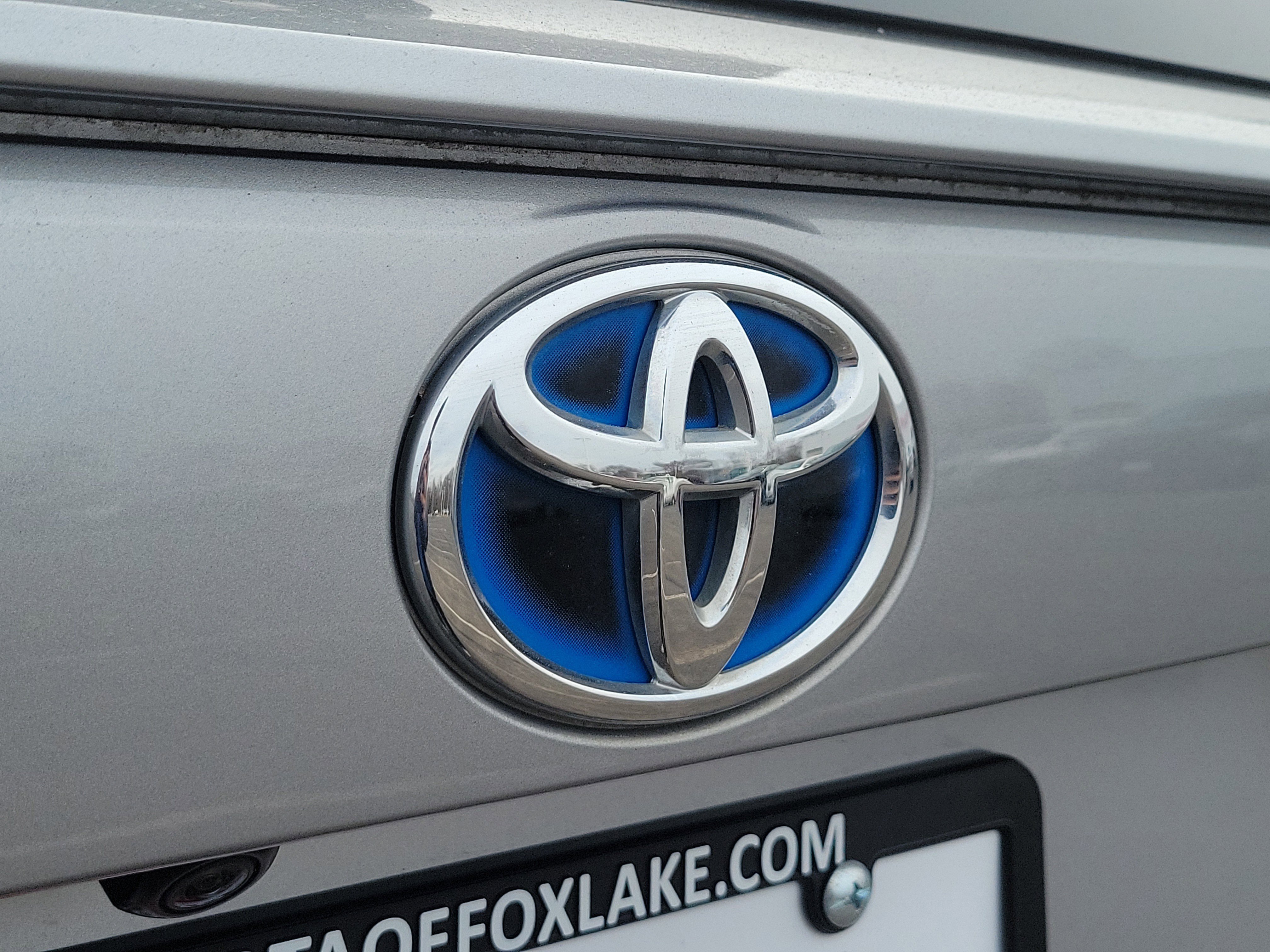 Used 2021 Toyota RAV4 XLE w/ Convenience Package image 6
