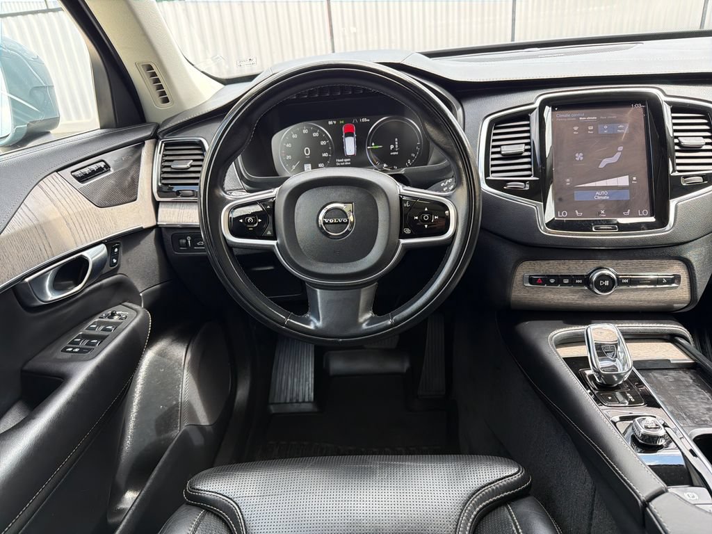 Used 2022 Volvo XC90 T8 Inscription w/ Advanced Package AWD/4WD image 13