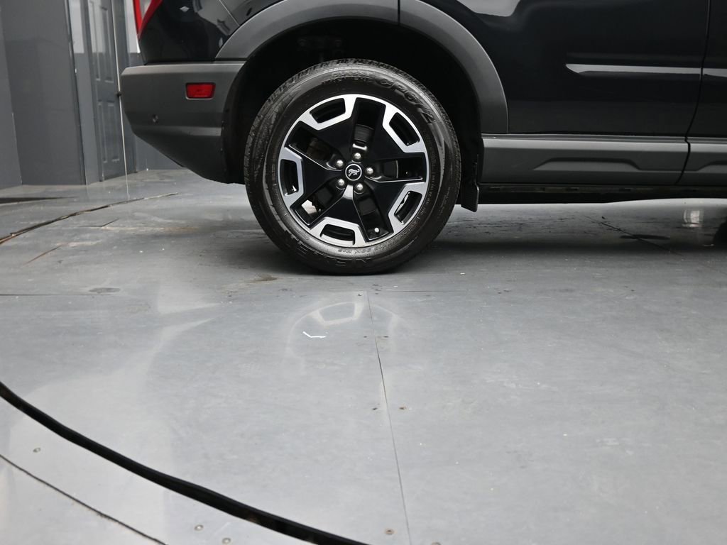 Used 2023 Ford Bronco Sport Outer Banks w/ Tech Package image 10