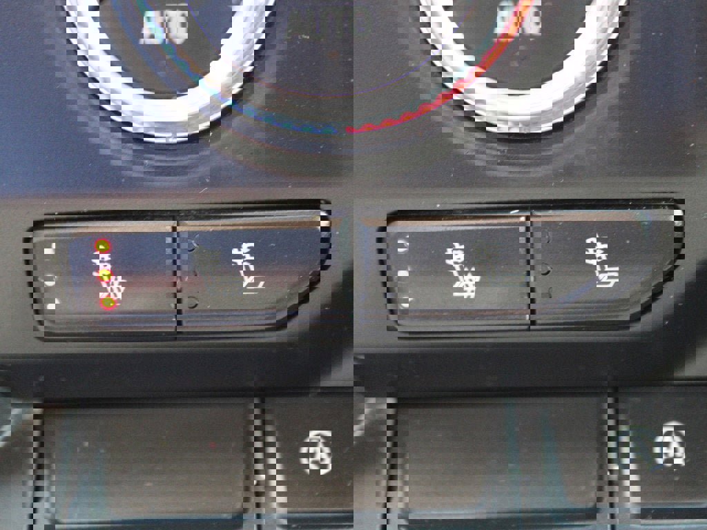 Used 2020 GMC Sierra 1500 Elevation w/ Elevation Value Package image 7