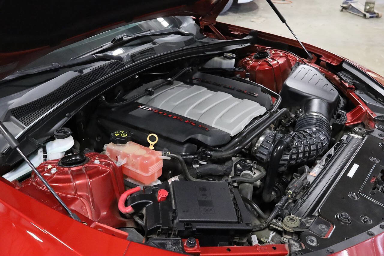 Used 2016 Chevrolet Camaro SS image 26