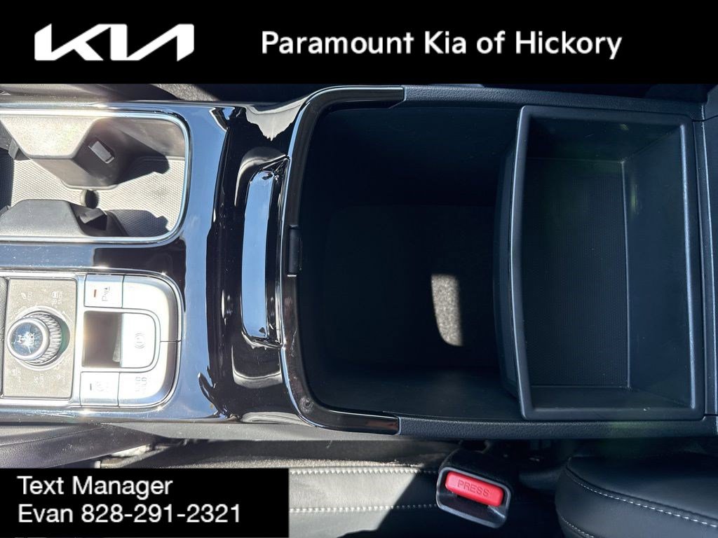 Used 2025 Kia Telluride S image 31