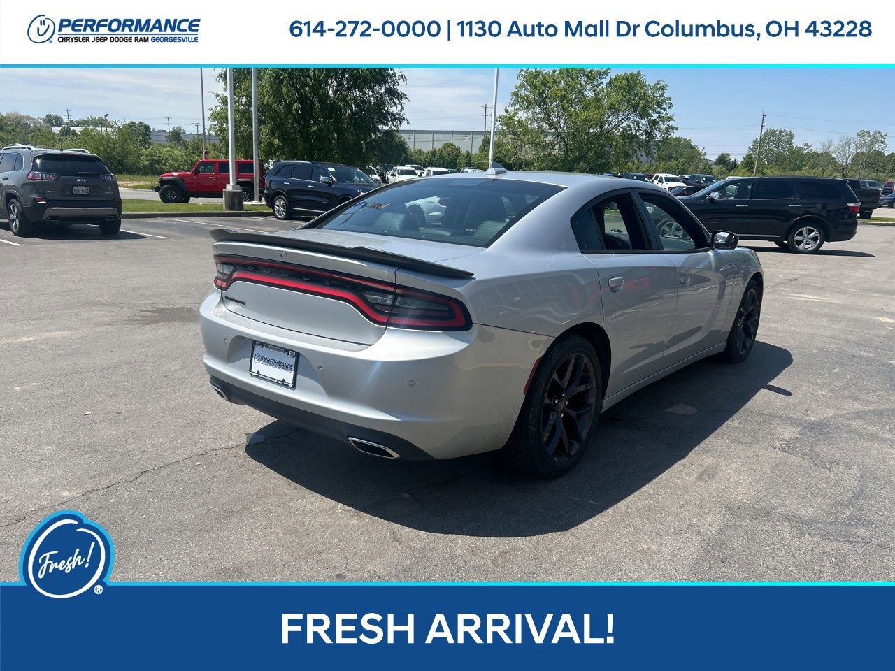 Used 2020 Dodge Charger SXT w/ Plus Group RWD image 4