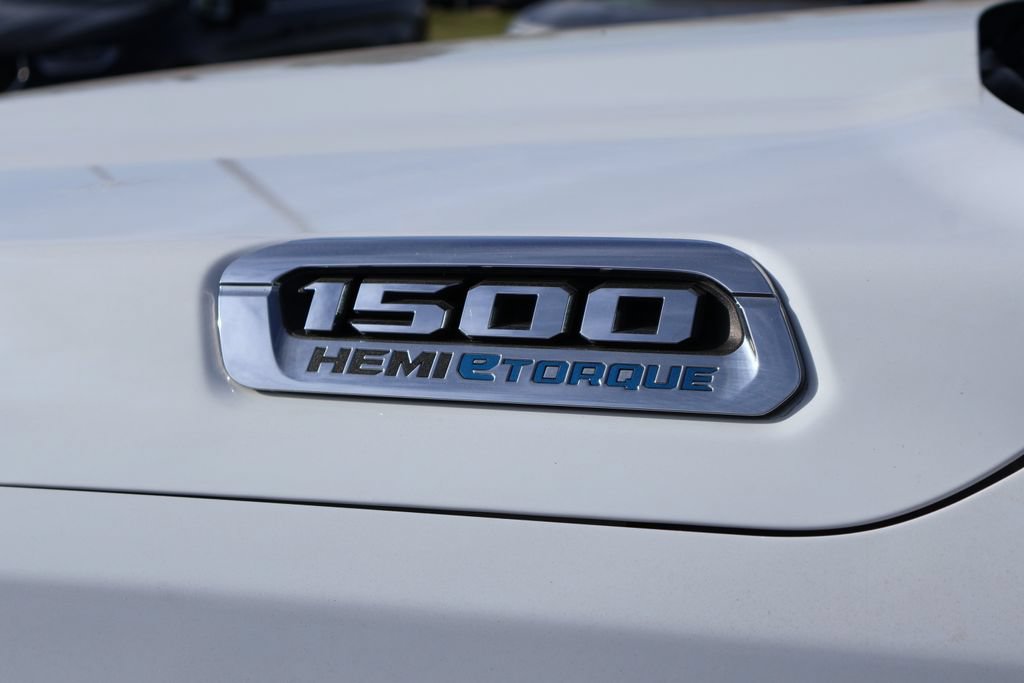 Used 2023 RAM 1500 Big Horn AWD/4WD image 12