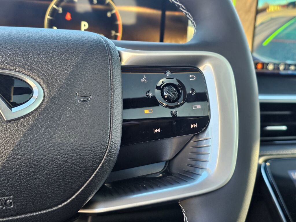 New 2026 INFINITI QX80 Luxe w/ Cargo Package image 33