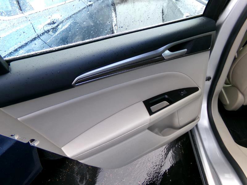 Used 2018 Ford Fusion Energi SE image 33