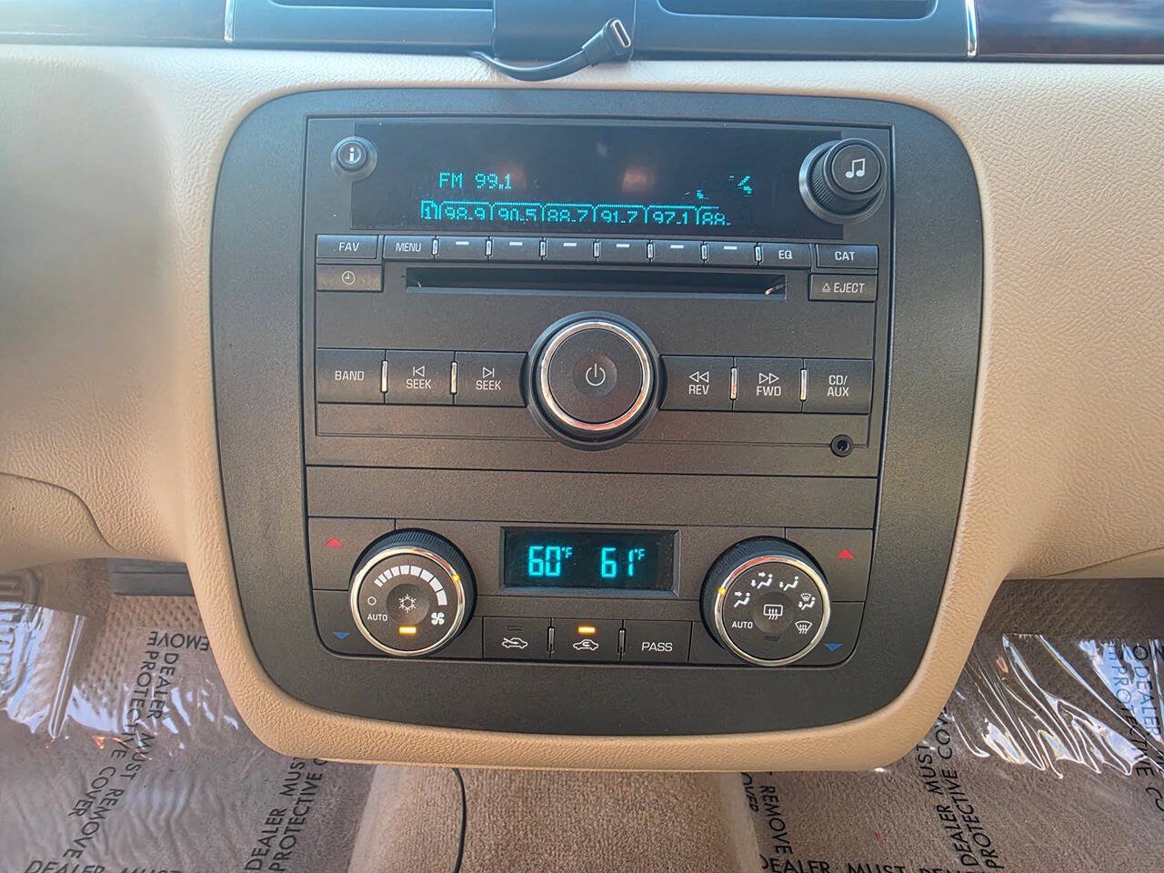 Used 2009 Buick Lucerne CXL w/ Driver Confidence Package FWD image 36