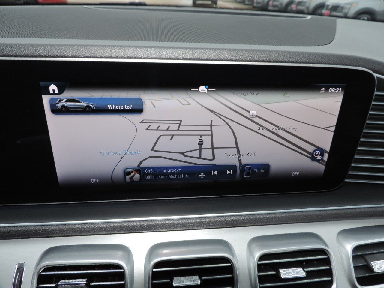 Used 2025 Mercedes-Benz GLE 350 4MATIC image 23