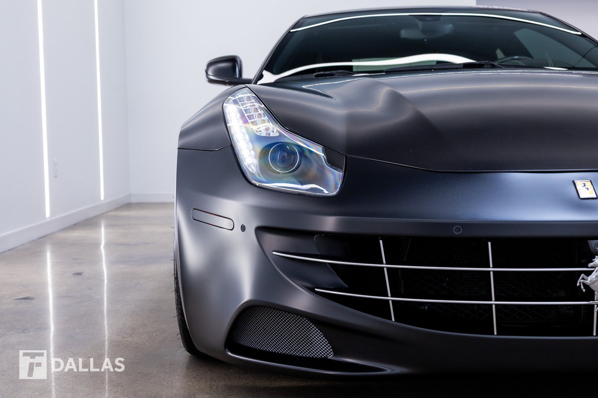 Used 2012 Ferrari FF AWD/4WD image 22
