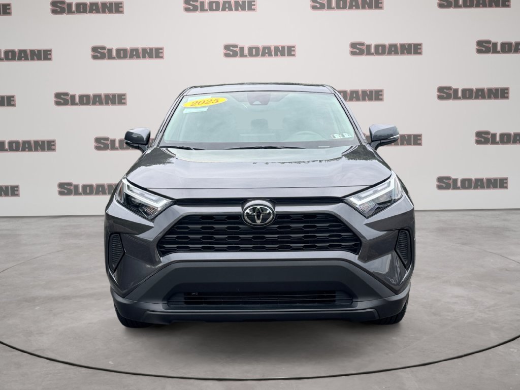 Used 2024 Toyota RAV4 LE AWD/4WD image 8